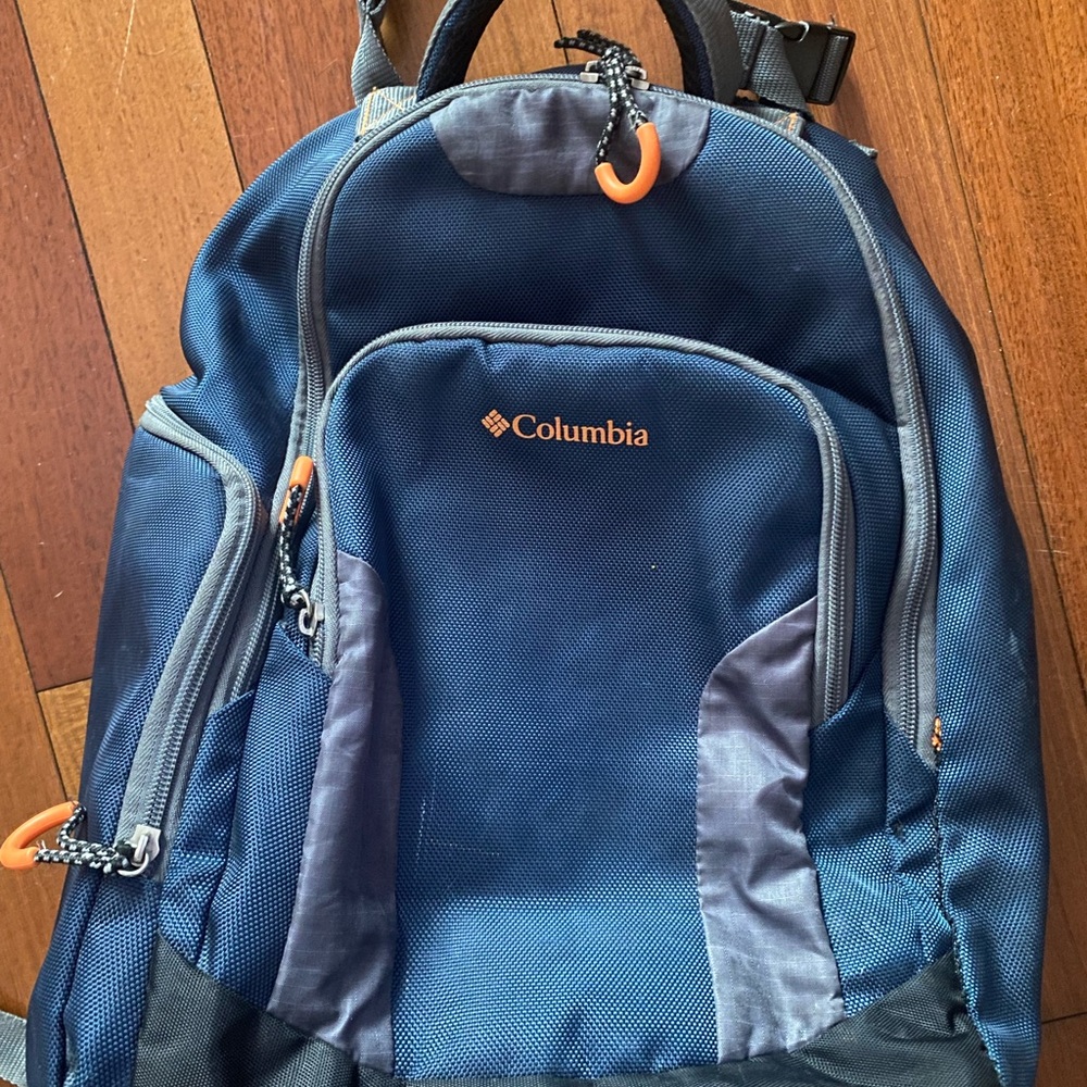 Columbia blue insulated Backpack School Hiking CLEAN!‎